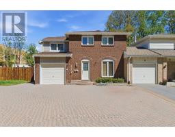 13 BEDDOE LANE, Ottawa, Ontario