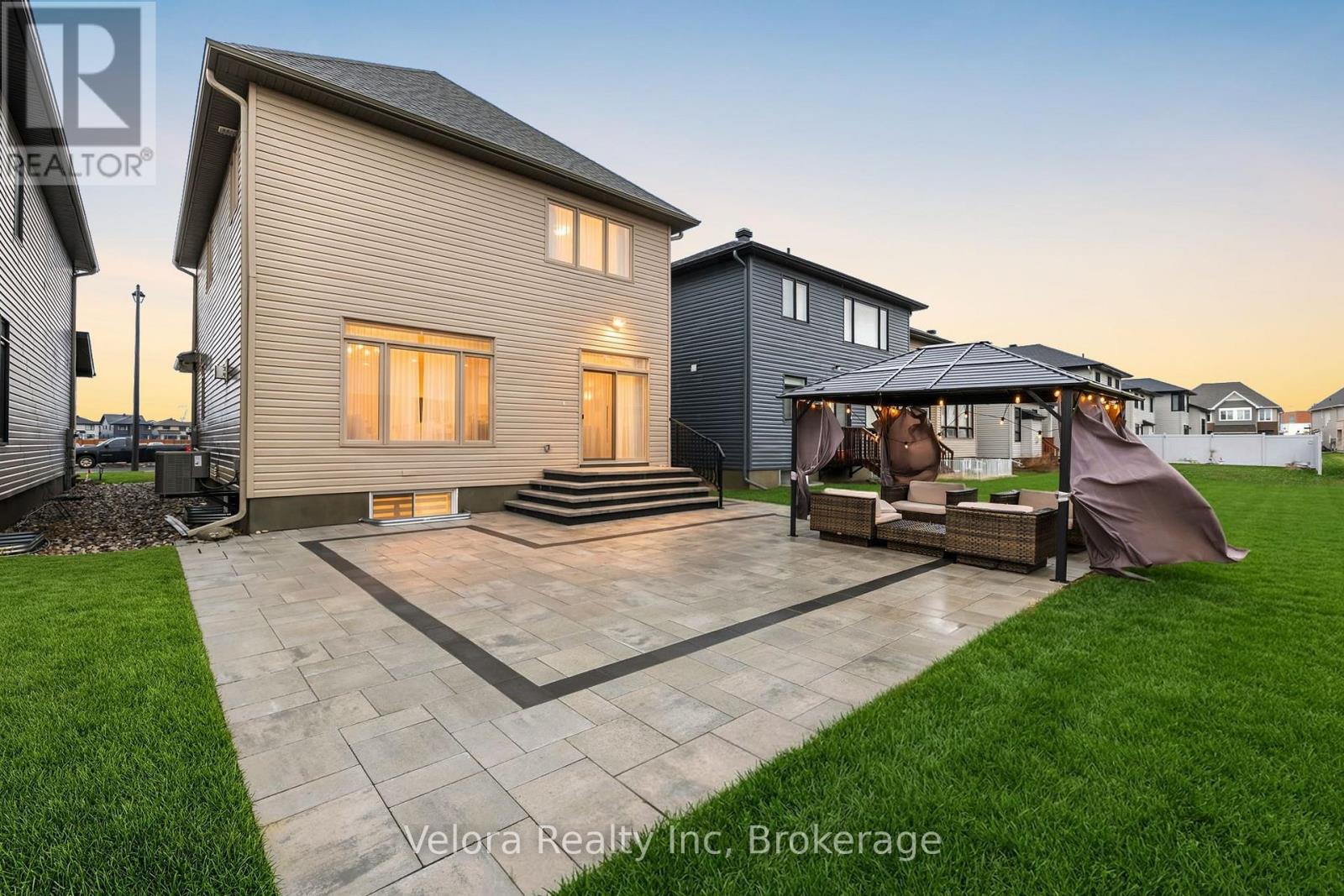 744 Cope Drive, Ottawa, Ontario  K2S 2P8 - Photo 37 - X13225026