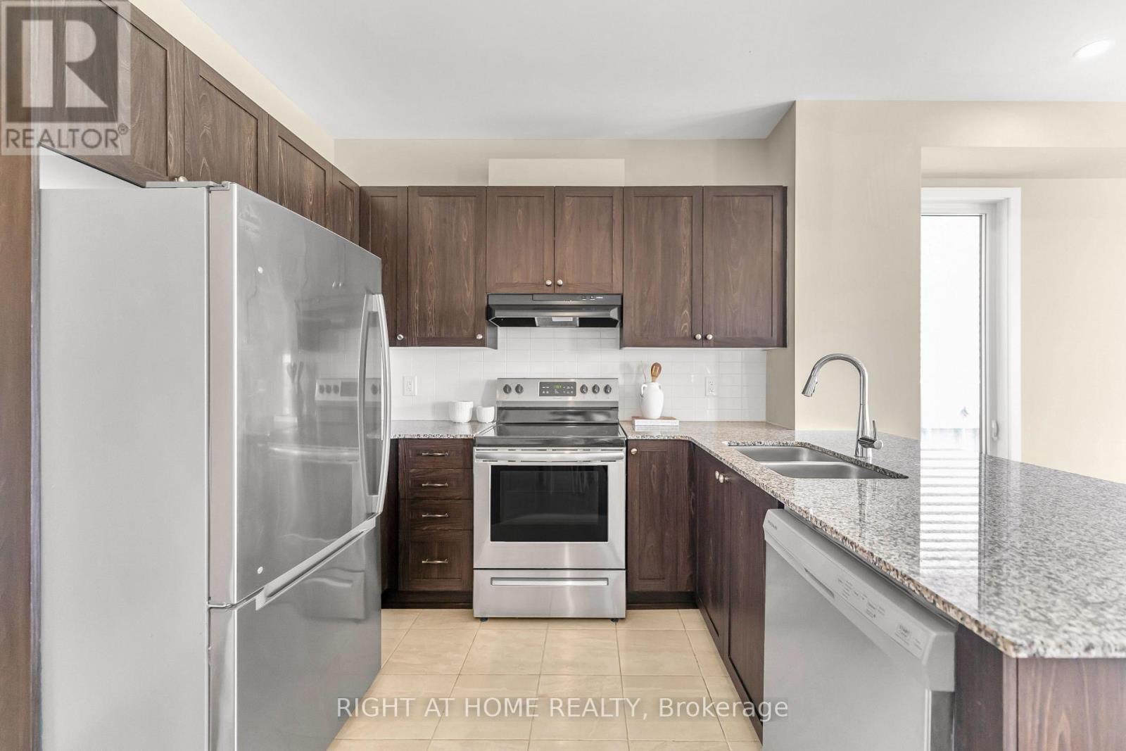 6319 Perth Street, Ottawa, Ontario  K0A 2Z0 - Photo 10 - X13225188