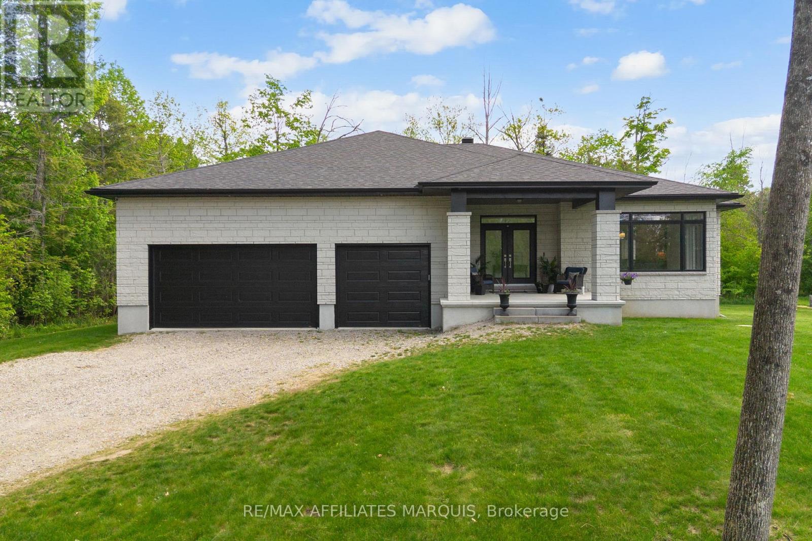 147 GOLF CLUB ROAD, Rideau Lakes, Ontario