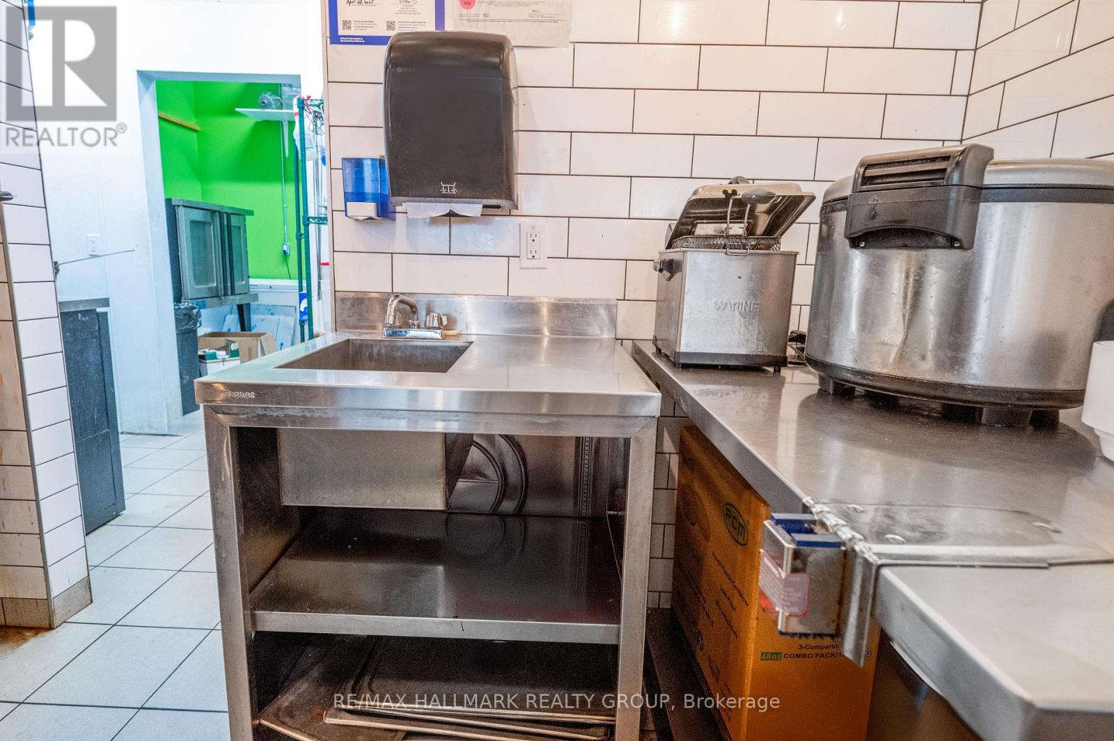 Unit 609 - 1200 St. Laurent Boulevard, Ottawa, Ontario  K1K 2B8 - Photo 9 - X13225282