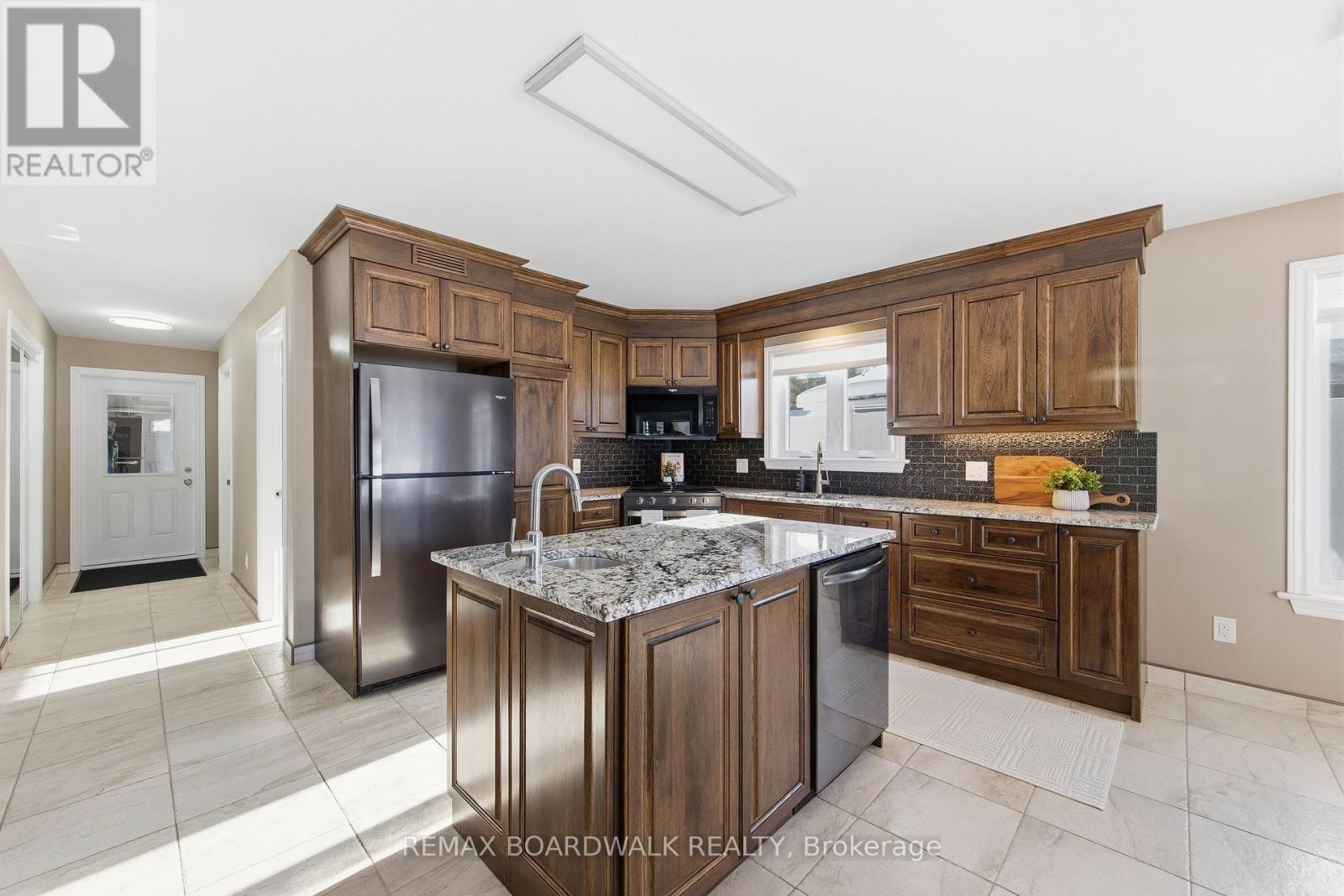 50 Kerry Forest Drive, Front Of Yonge, Ontario  K0E 1R0 - Photo 30 - X13225512