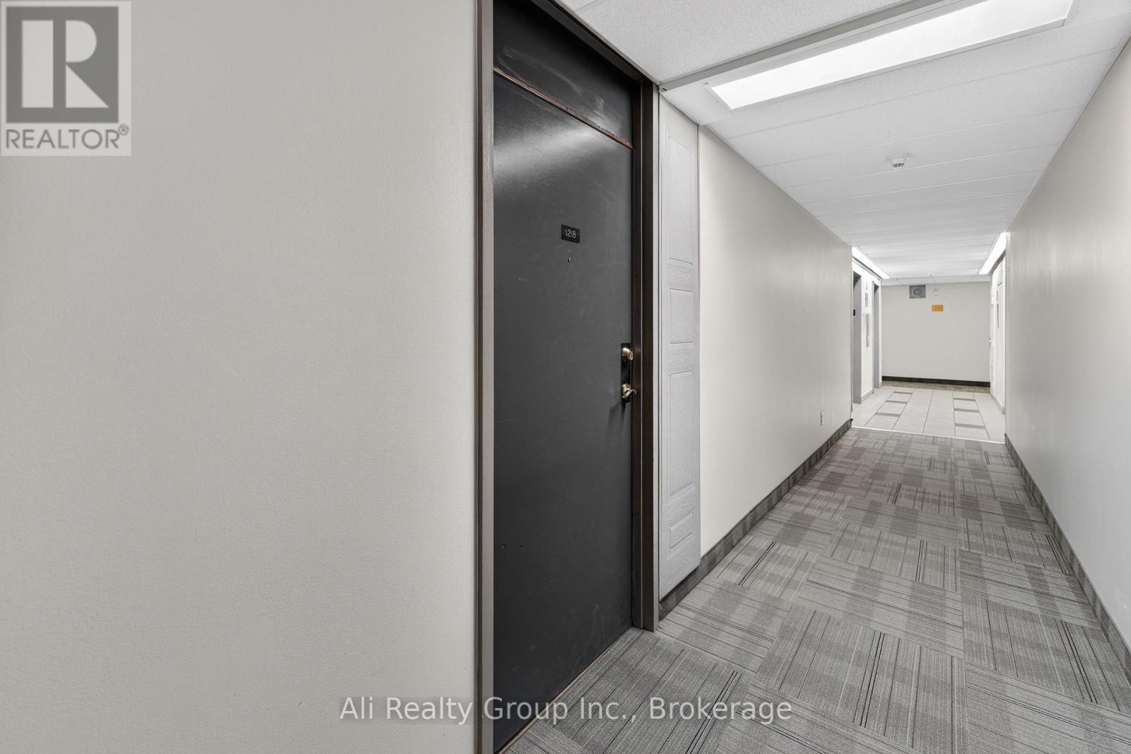 1218 - 2020 Jasmine Crescent, Ottawa, Ontario  K1J 8K5 - Photo 8 - X13225588