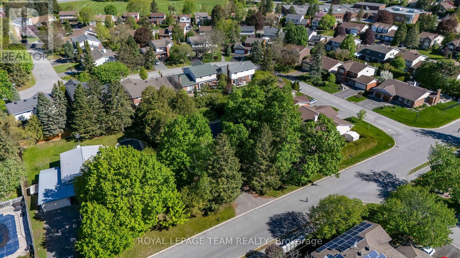 26 Maple Grove Road, Ottawa, Ontario  K2L 2S8 - Photo 11 - X13226188