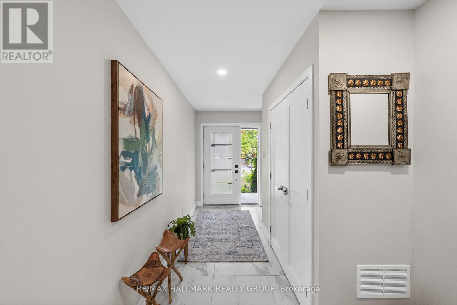 43 Bachman Terrace, Ottawa, Ontario  K2L 1W2 - Photo 2 - X13226232