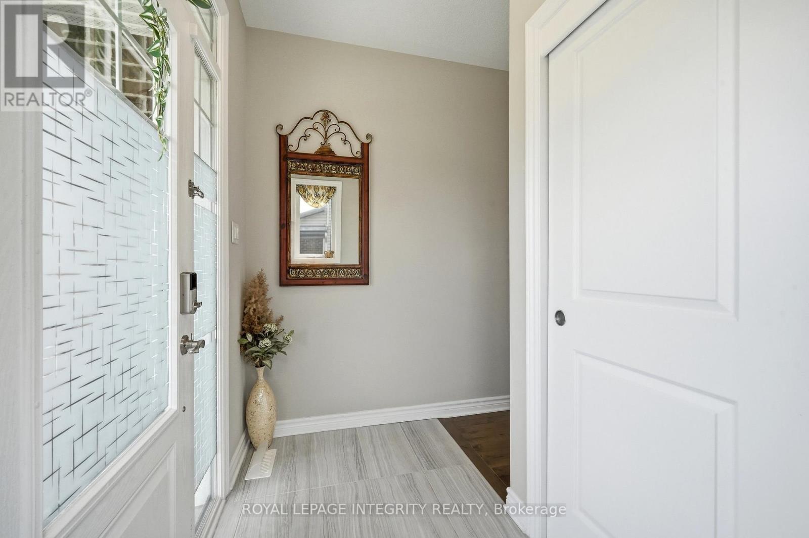208 Mountain Sorrel Way, Ottawa, Ontario  K4A 1H2 - Photo 3 - X13226618