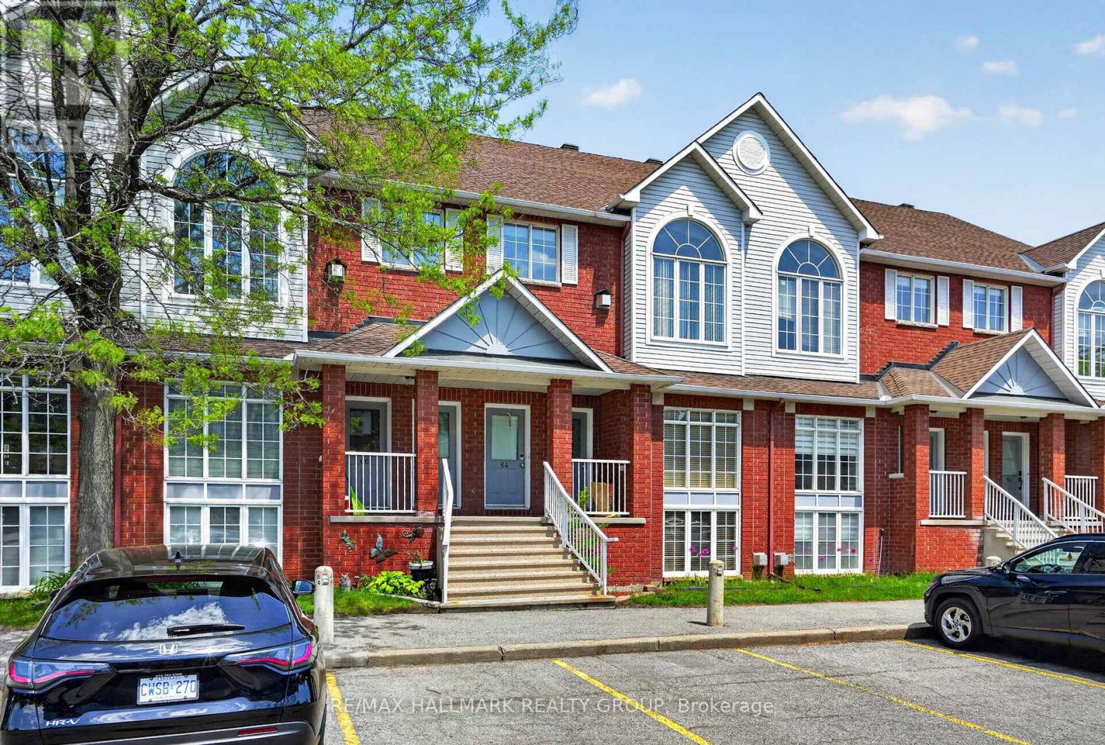 62 Briston Private, Ottawa, Ontario  K1G 5P5 - Photo 1 - X13226778