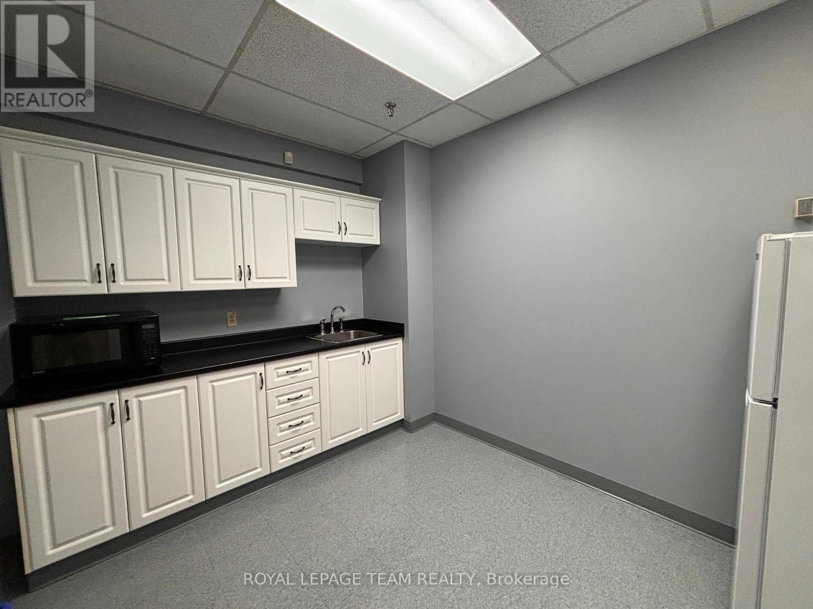 Ll22 - 1701 Woodward Drive, Ottawa, Ontario  K2C 0R4 - Photo 10 - X13227432