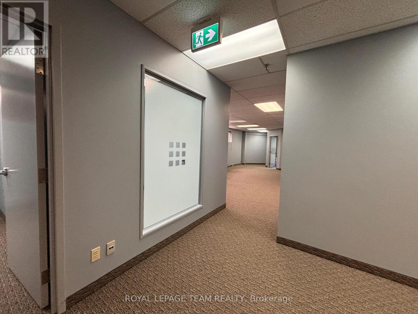 Ll22 - 1701 Woodward Drive, Ottawa, Ontario  K2C 0R4 - Photo 4 - X13227432
