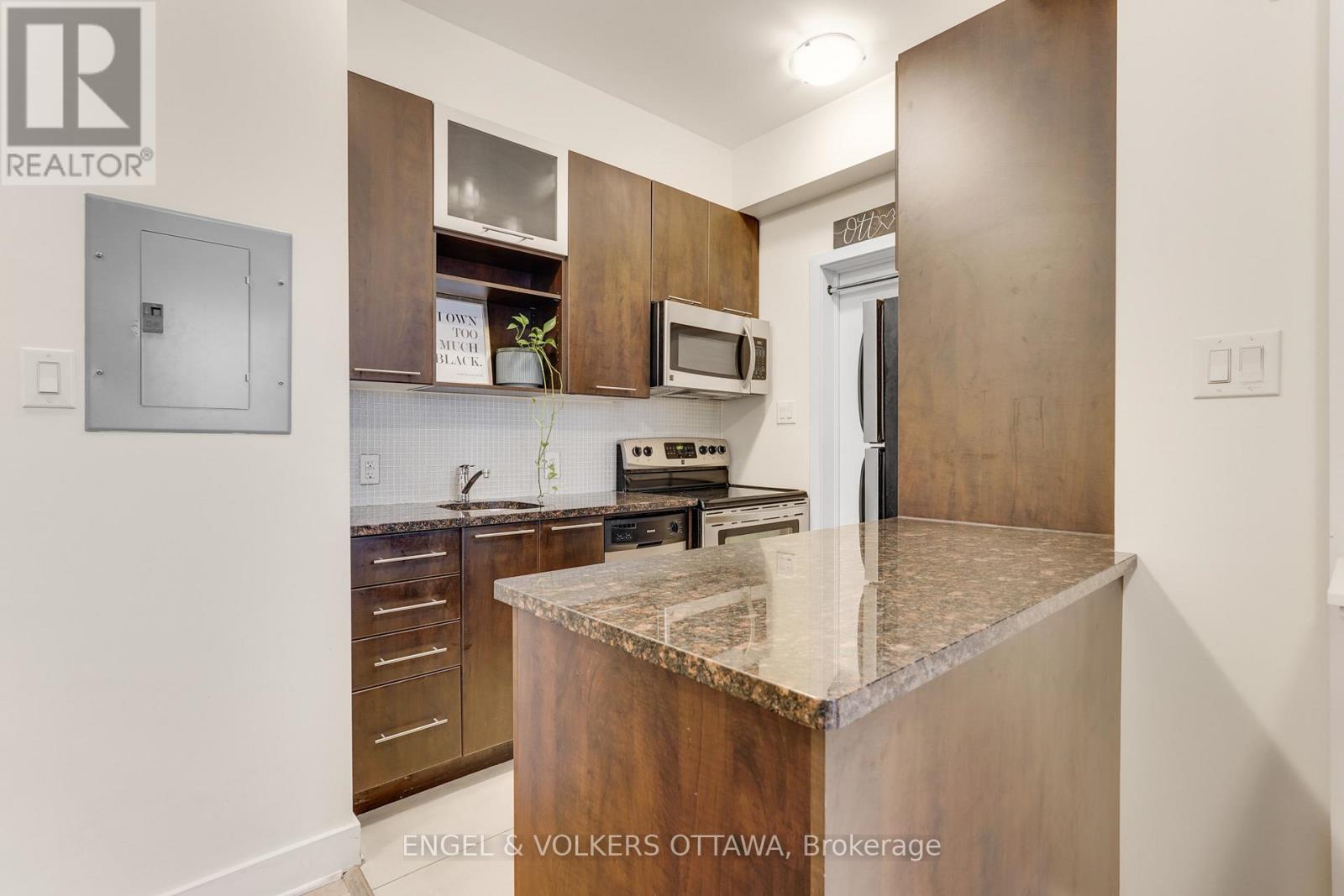104 - 360 Cumberland Street, Ottawa, Ontario  K1N 0B1 - Photo 12 - X13227542