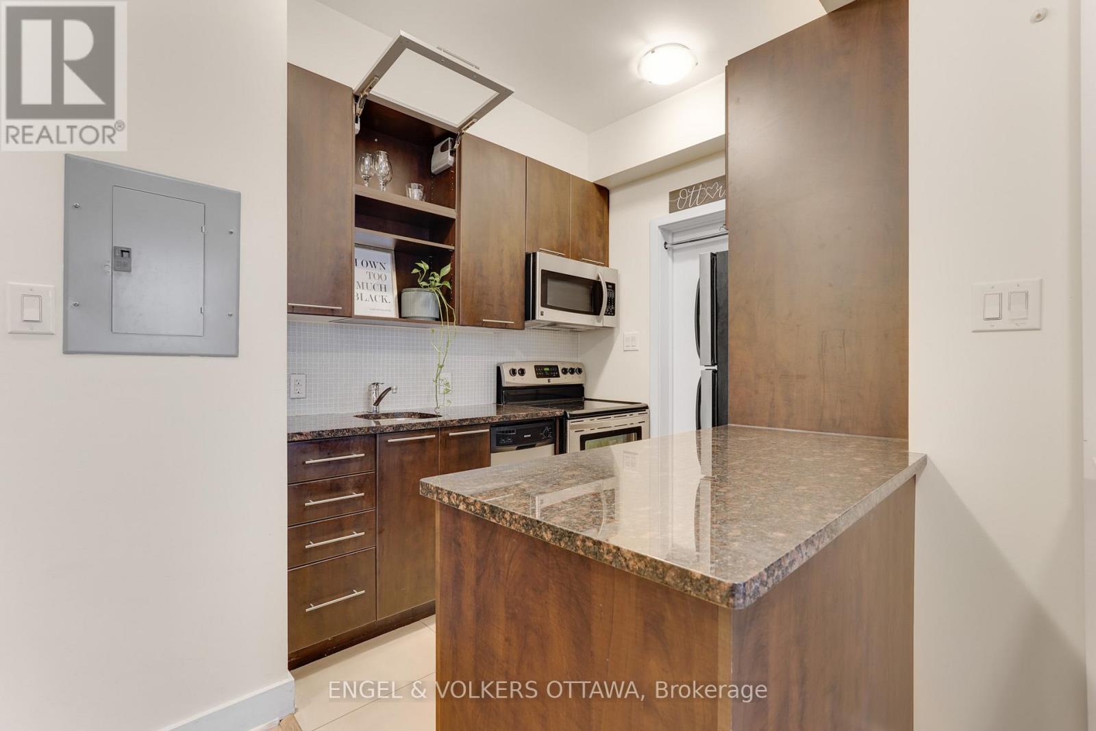 104 - 360 Cumberland Street, Ottawa, Ontario  K1N 0B1 - Photo 19 - X13227542
