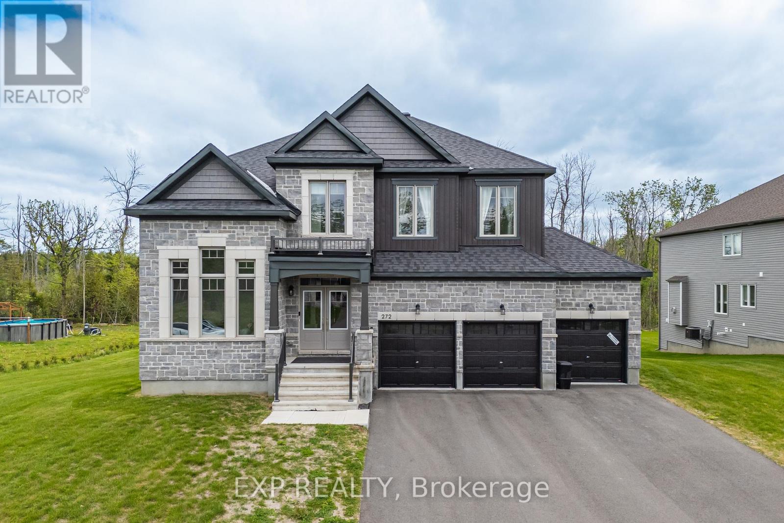 272 Antler Court, Mississippi Mills, Ontario  K0A 1A0 - Photo 1 - X13227744