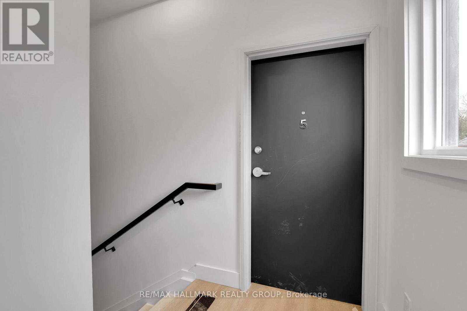 5 - 109 Russell Avenue, Ottawa, Ontario  K1N 7X2 - Photo 2 - X13227842