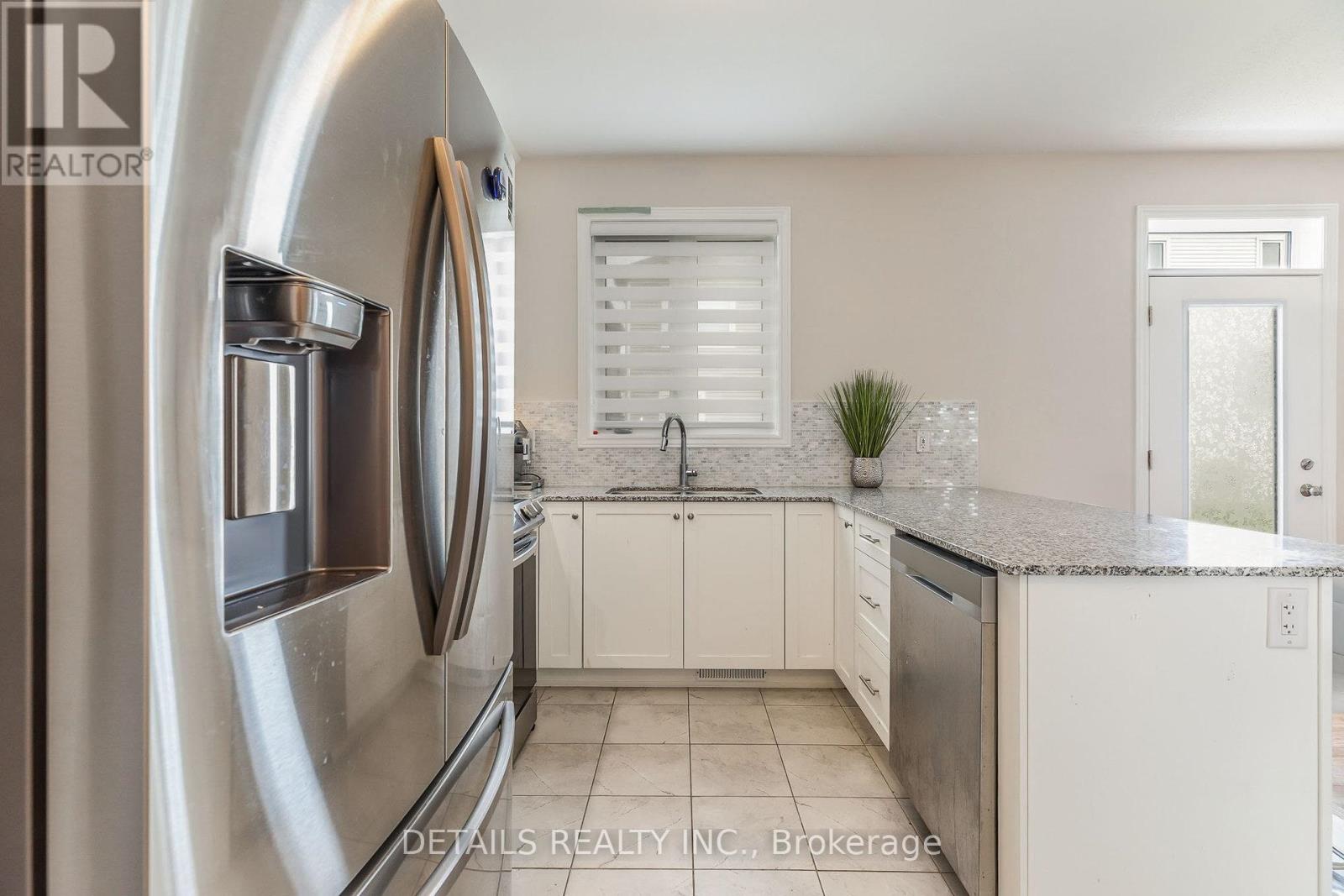 708 Vennecy Terrace, Ottawa, Ontario  K1W 0N5 - Photo 10 - X13228000
