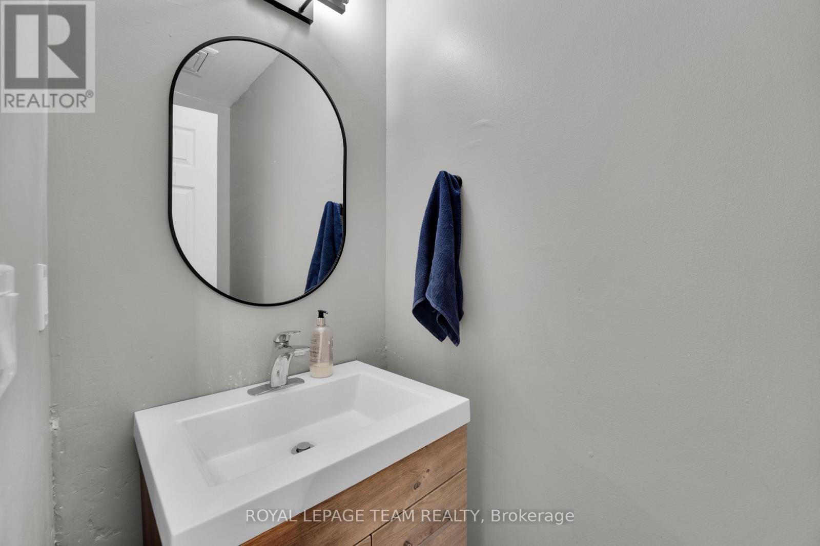 20 - 282 Dalehurst Drive, Ottawa, Ontario  K2G 4J5 - Photo 4 - X13228010