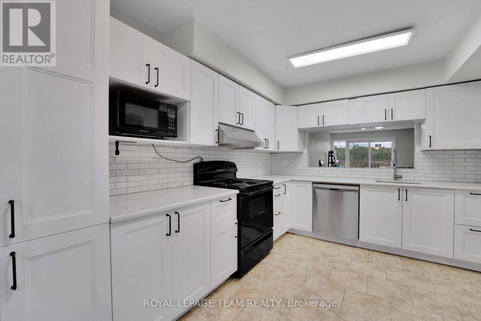 20 - 282 Dalehurst Drive, Ottawa, Ontario  K2G 4J5 - Photo 8 - X13228010