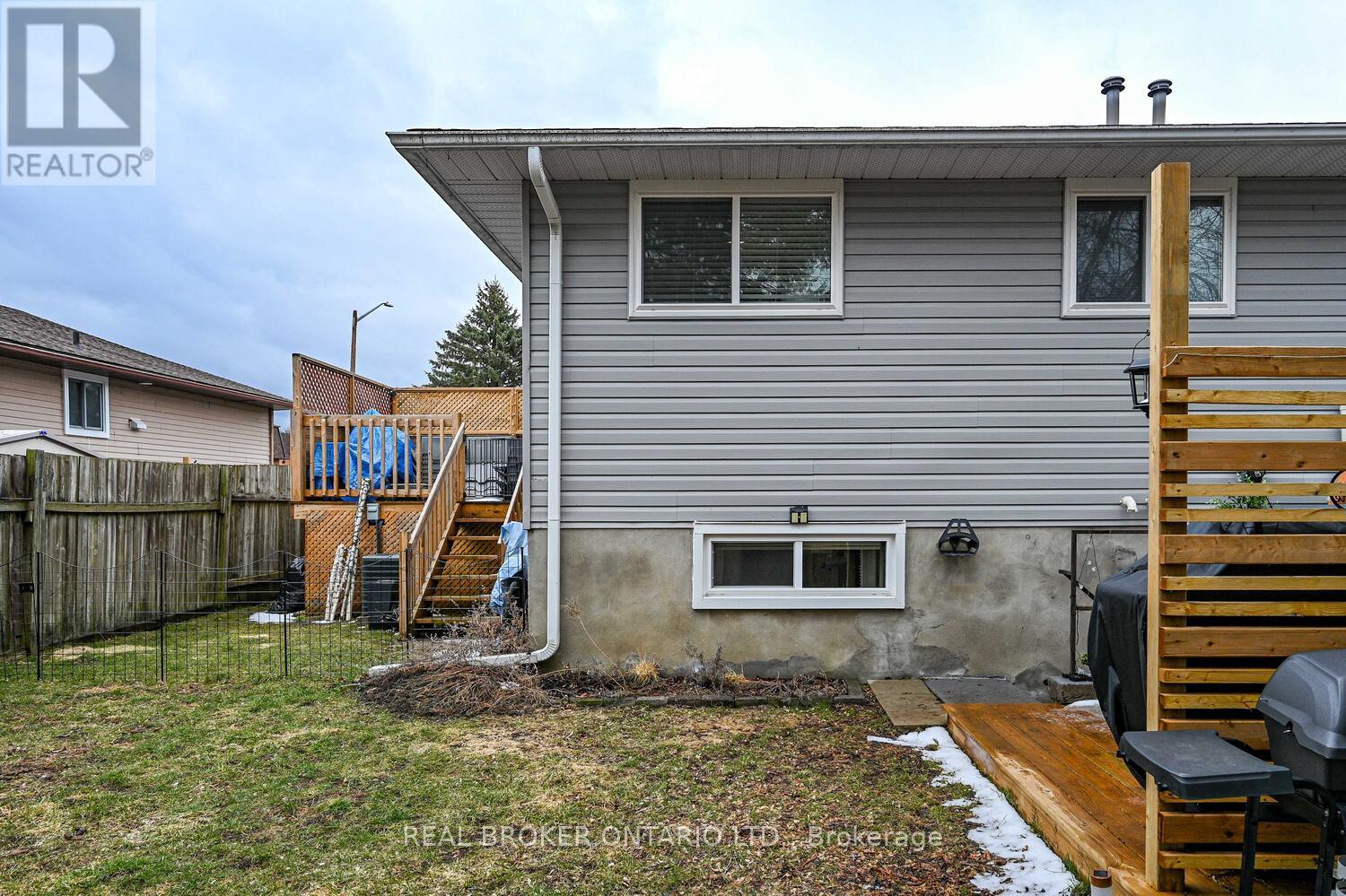 Lower Unit - 840 Macodrum Drive, Brockville, Ontario  K6V 6H5 - Photo 27 - X13228058