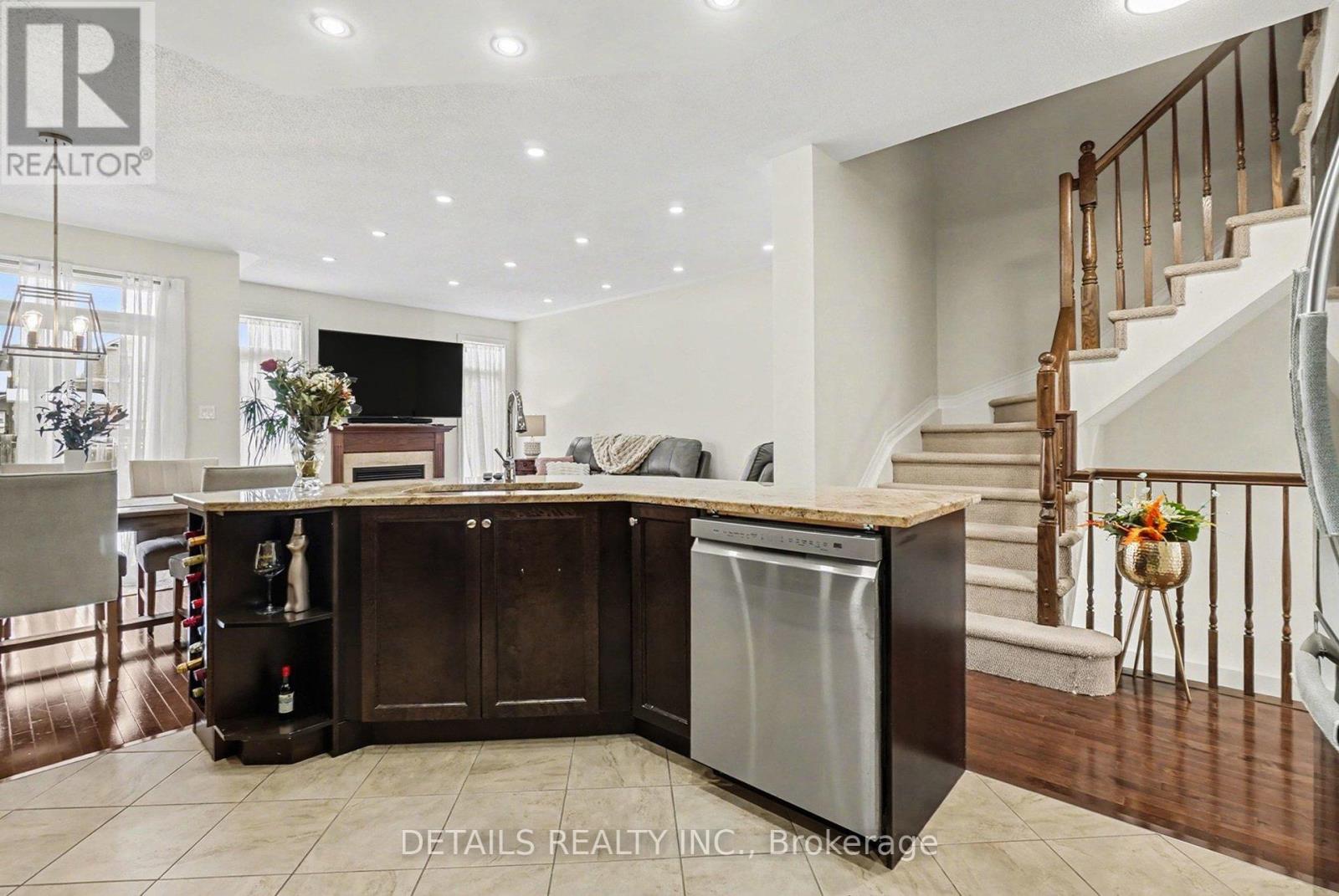 112 Whispering Winds Way, Ottawa, Ontario  K1W 0B7 - Photo 14 - X13228090