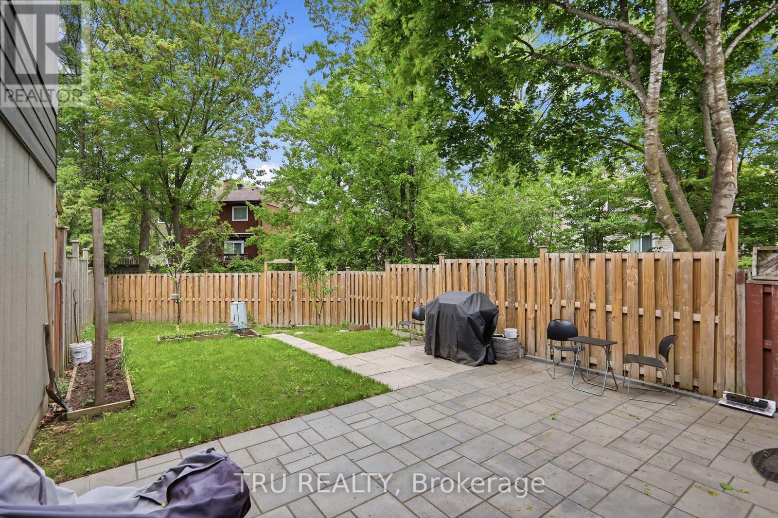 37 - 24 Compata Way, Ottawa, Ontario  K1B 4W9 - Photo 36 - X13228104