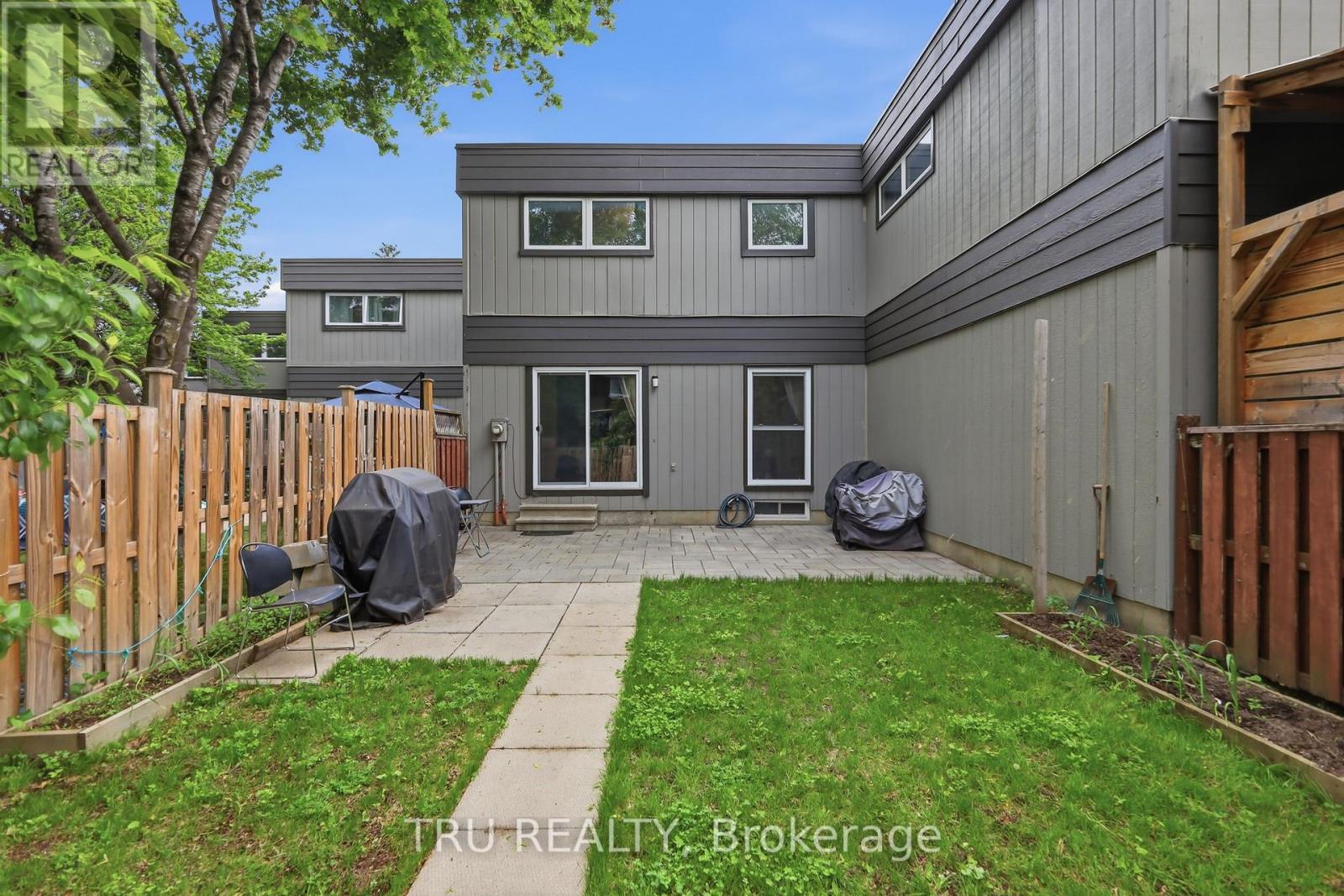 37 - 24 Compata Way, Ottawa, Ontario  K1B 4W9 - Photo 37 - X13228104
