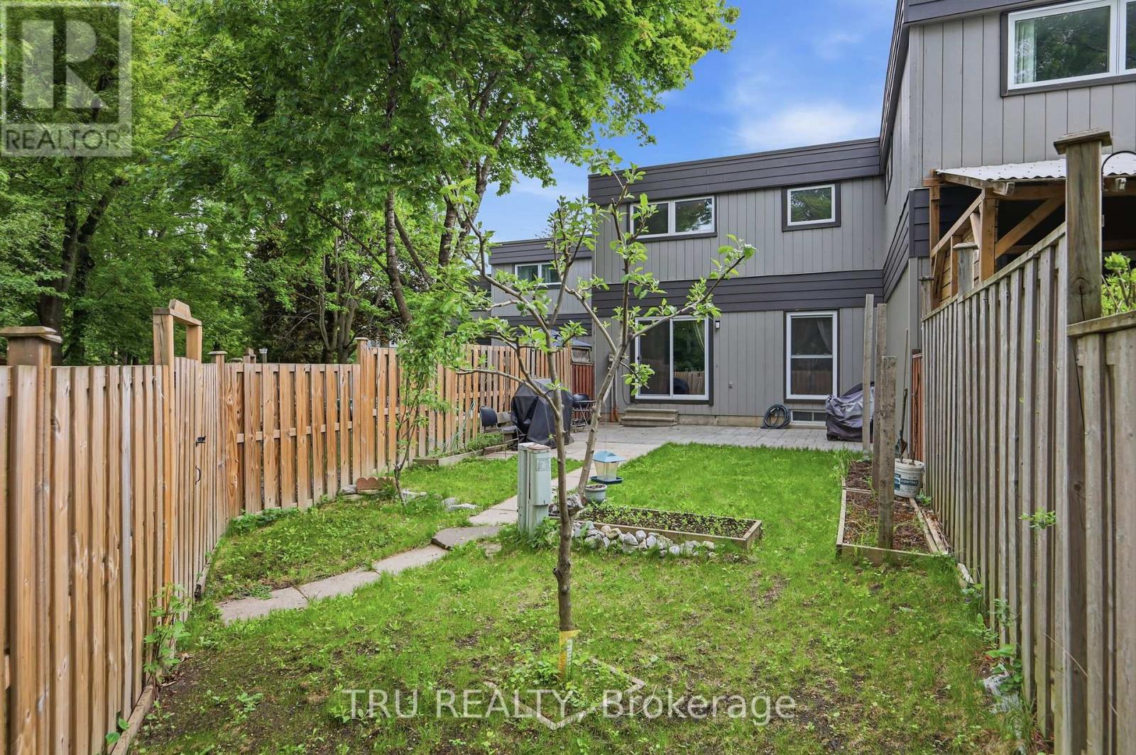 37 - 24 Compata Way, Ottawa, Ontario  K1B 4W9 - Photo 38 - X13228104