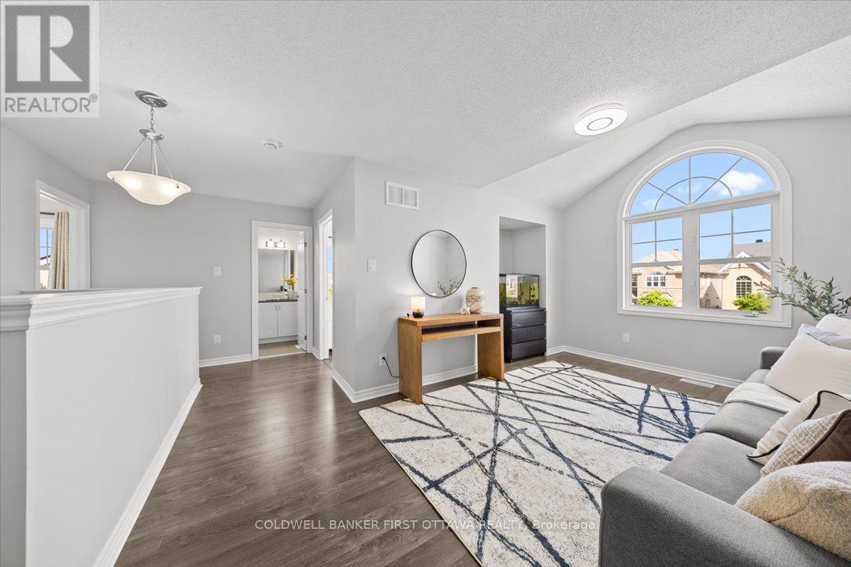 619 Dundonald Drive, Ottawa, Ontario  K2J 5Y8 - Photo 4 - X13228180