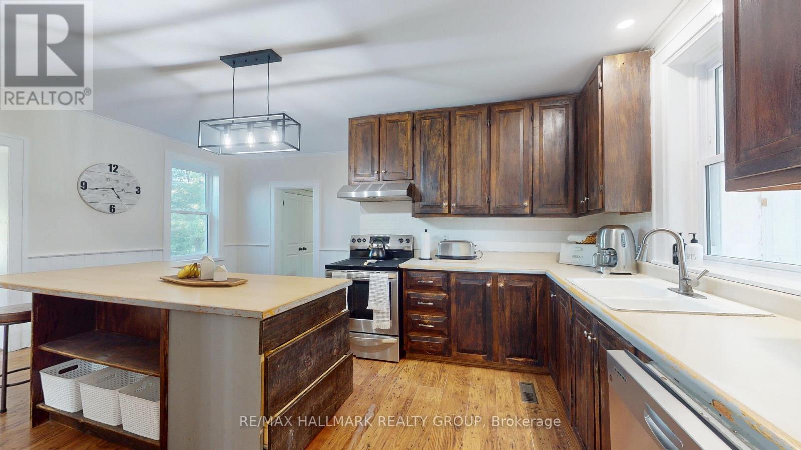 1423 County Rd 2 Road W, Leeds And The Thousand Islands, Ontario  K0E 1R0 - Photo 12 - X13228284