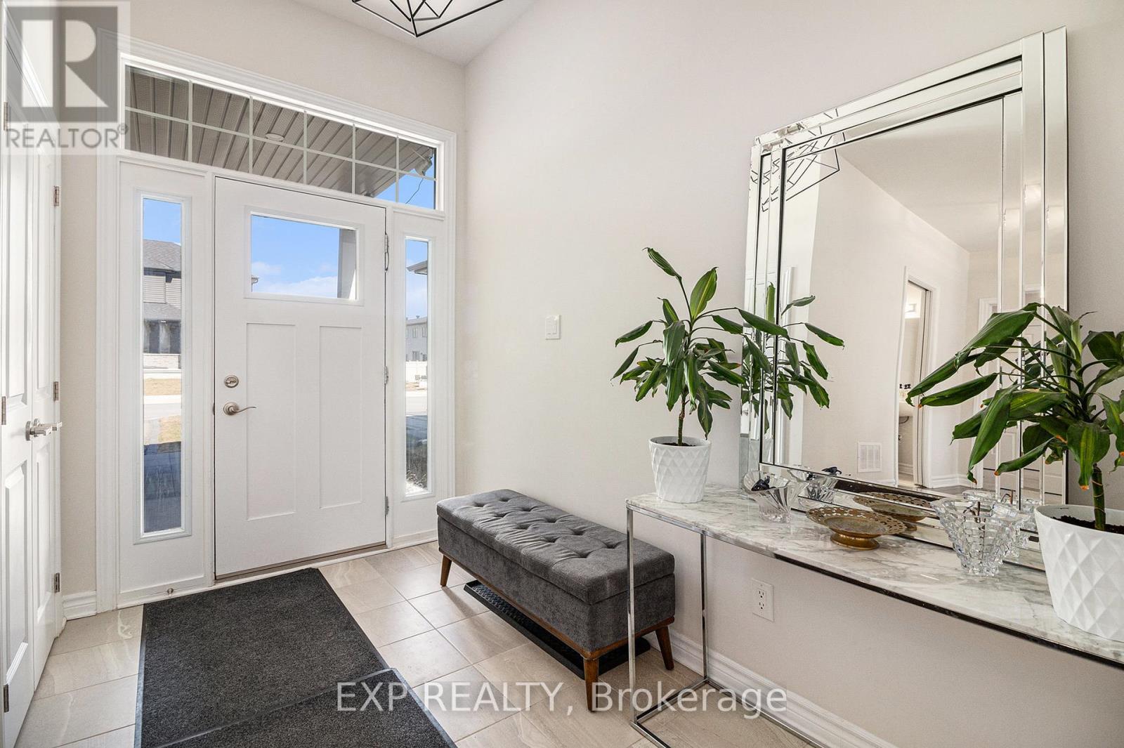 107 Rallidale Street, Ottawa, Ontario  K1X 0G7 - Photo 3 - X13228304