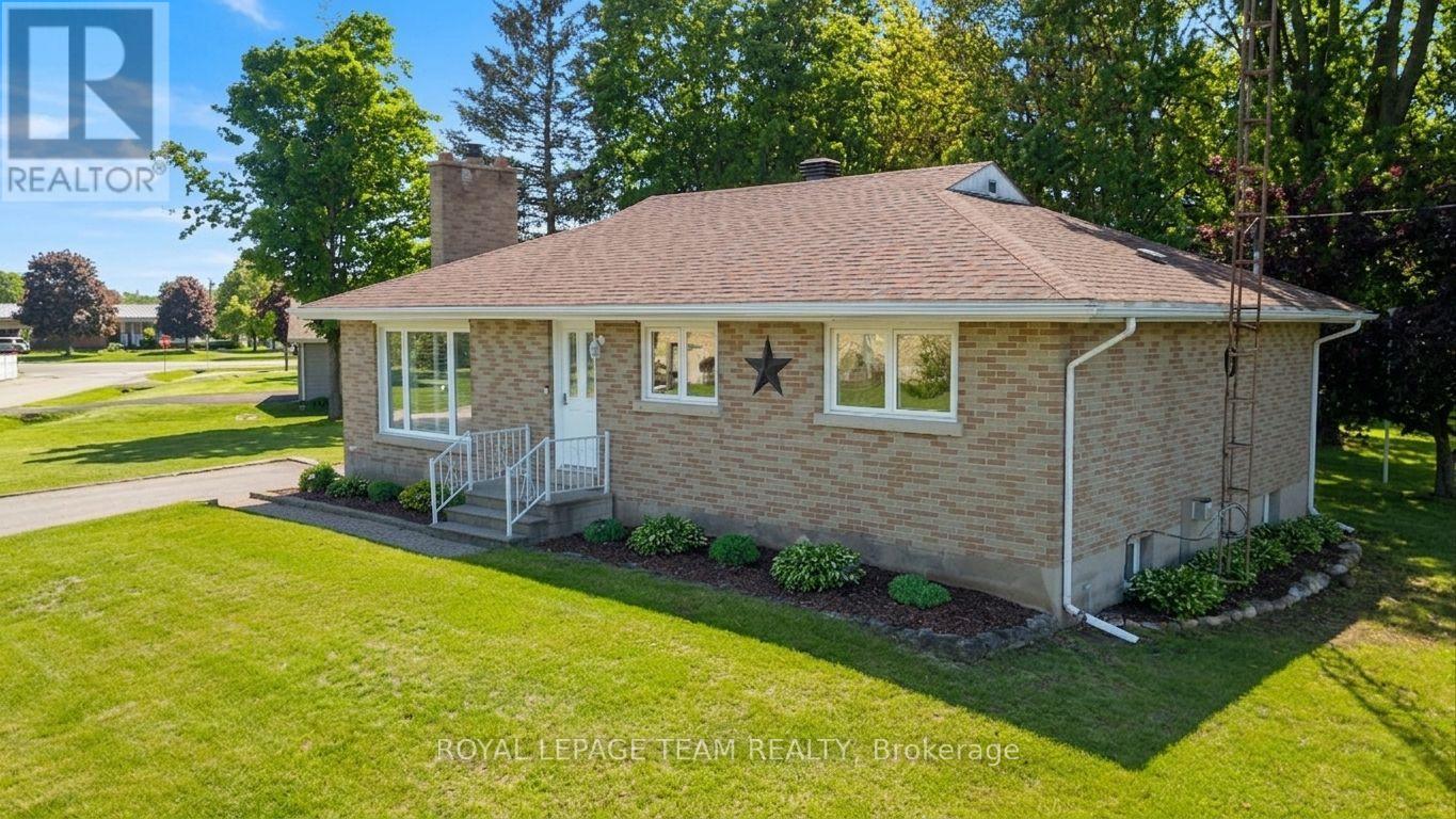 6 Broad Street, Augusta, Ontario  K0E 1T0 - Photo 2 - X13228334