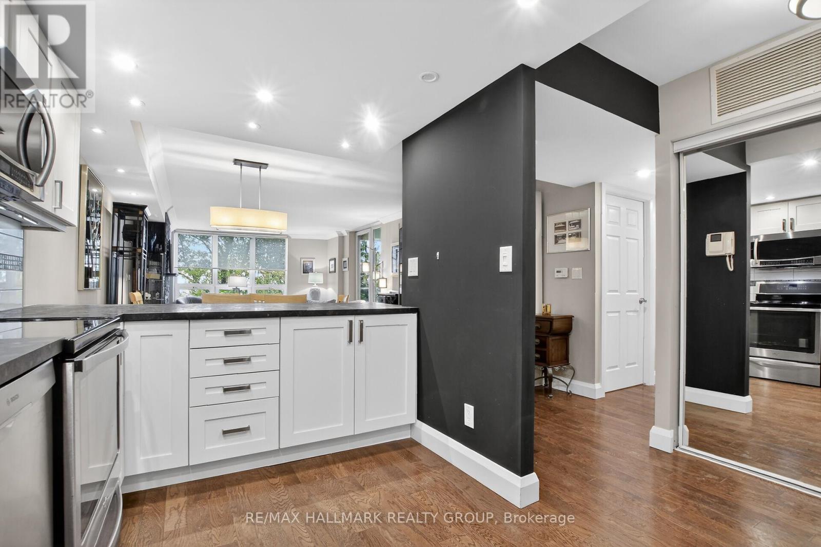 205 - 3099 Carling Avenue, Ottawa, Ontario  K2H 5A6 - Photo 10 - X13228352