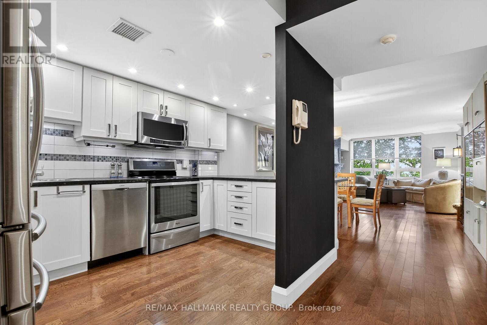 205 - 3099 Carling Avenue, Ottawa, Ontario  K2H 5A6 - Photo 11 - X13228352