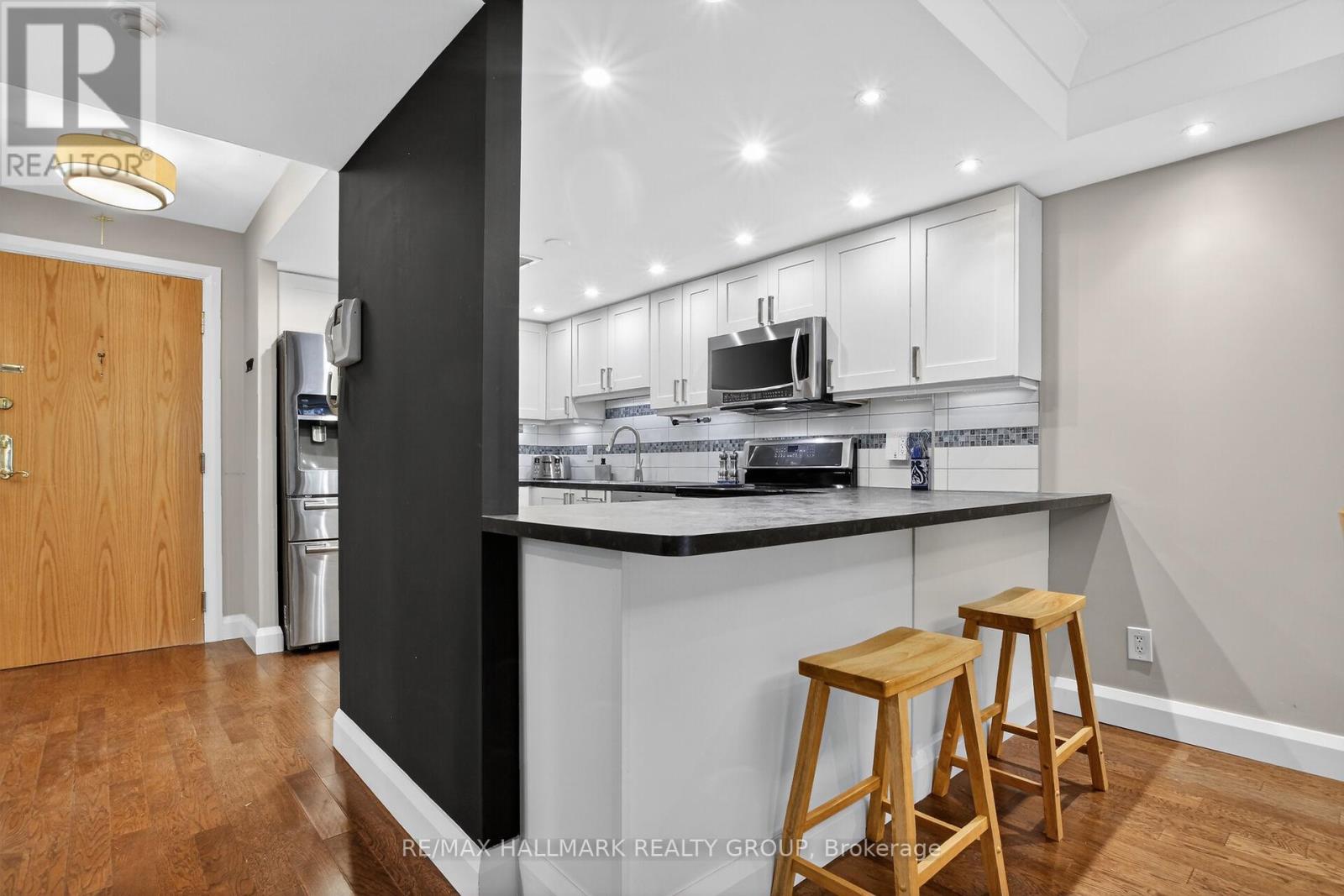 205 - 3099 Carling Avenue, Ottawa, Ontario  K2H 5A6 - Photo 12 - X13228352
