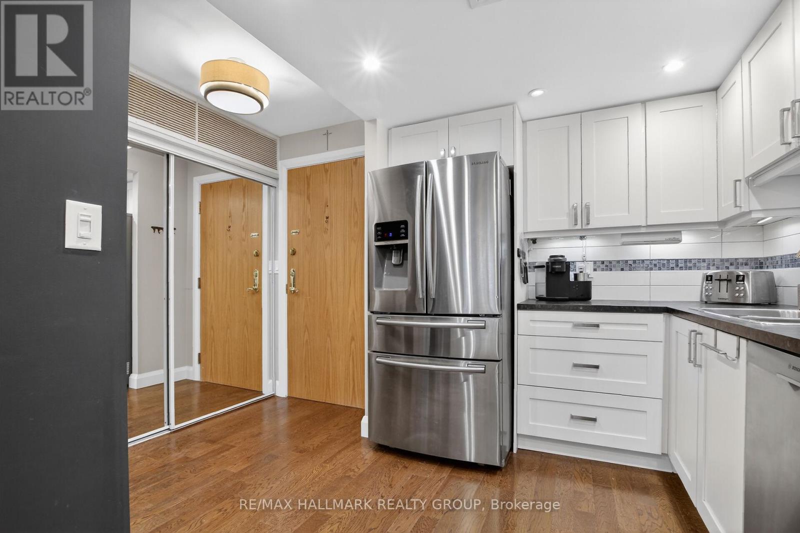 205 - 3099 Carling Avenue, Ottawa, Ontario  K2H 5A6 - Photo 8 - X13228352