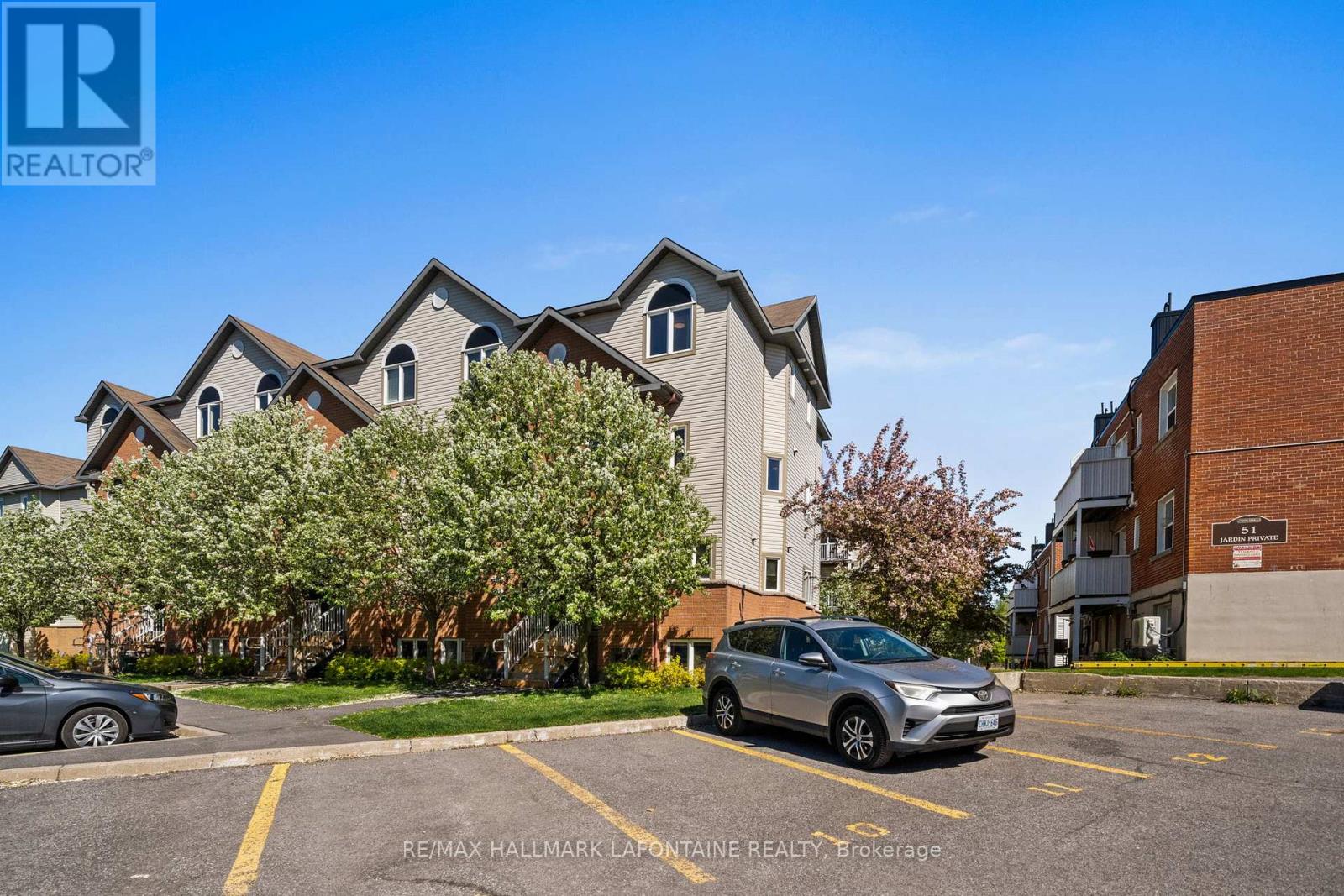 343 - 49 Jardin Private, Ottawa, Ontario  K1K 2V8 - Photo 2 - X13228374