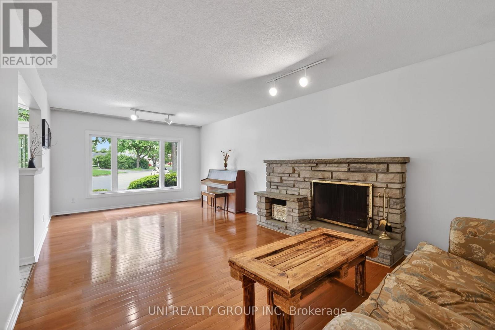 2554 Egan Road, Ottawa, Ontario  K1V 8N1 - Photo 5 - X13228406