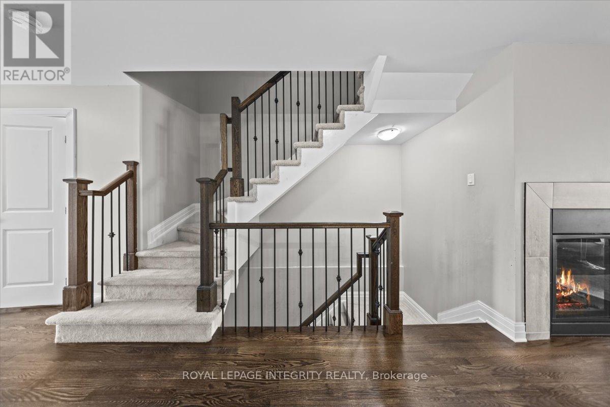 154 Woodhurst Crescent, Ottawa, Ontario  K2S 0T5 - Photo 3 - X13228518