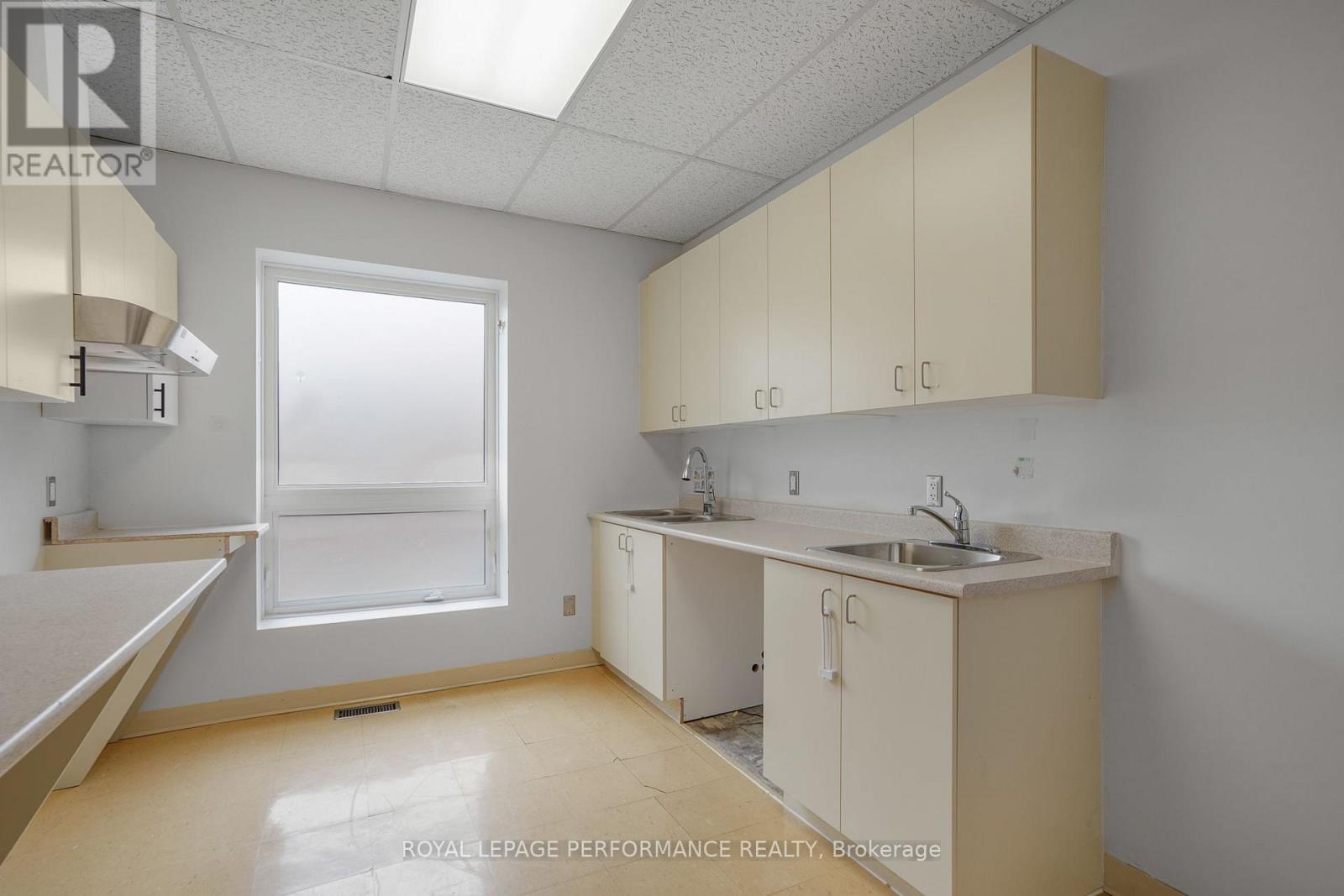 200 Du Comte Street, Alfred And Plantagenet, Ontario  K0B 1L0 - Photo 17 - X13228676