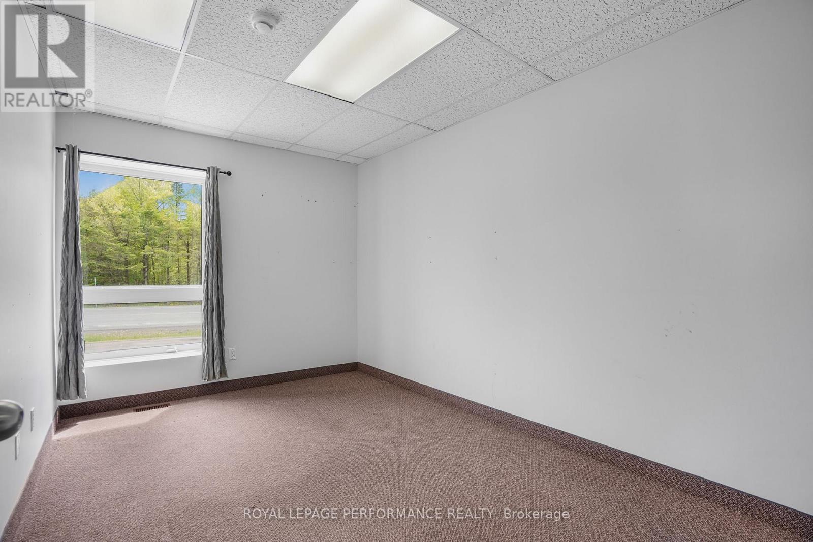 200 Du Comte Street, Alfred And Plantagenet, Ontario  K0B 1L0 - Photo 11 - X13228678