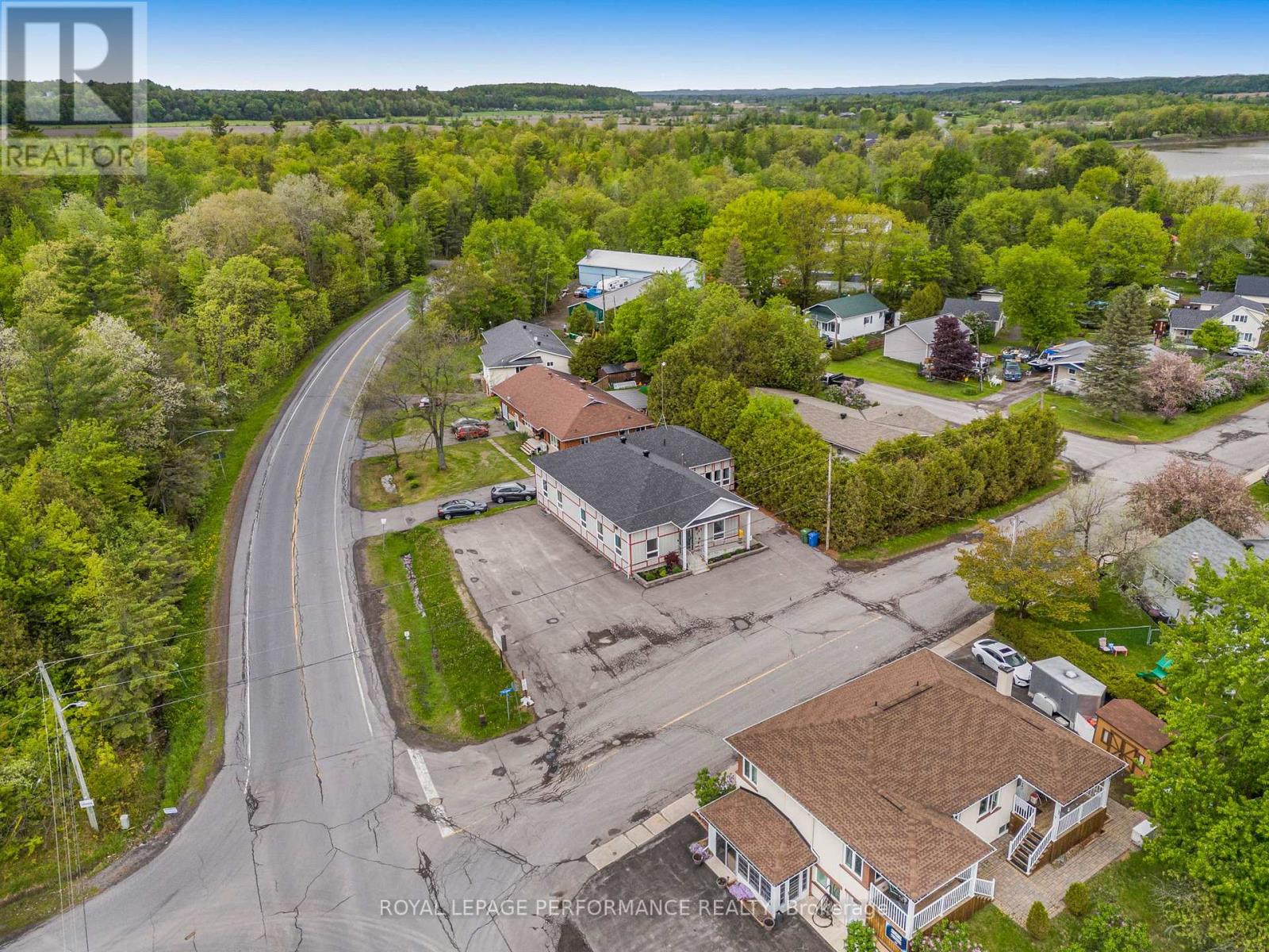 200 Du Comte Street, Alfred And Plantagenet, Ontario  K0B 1L0 - Photo 31 - X13228678