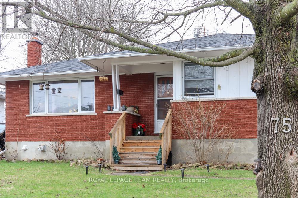 75 Winnifred Street N, Smiths Falls, Ontario  K7A 2N8 - Photo 2 - X13228692