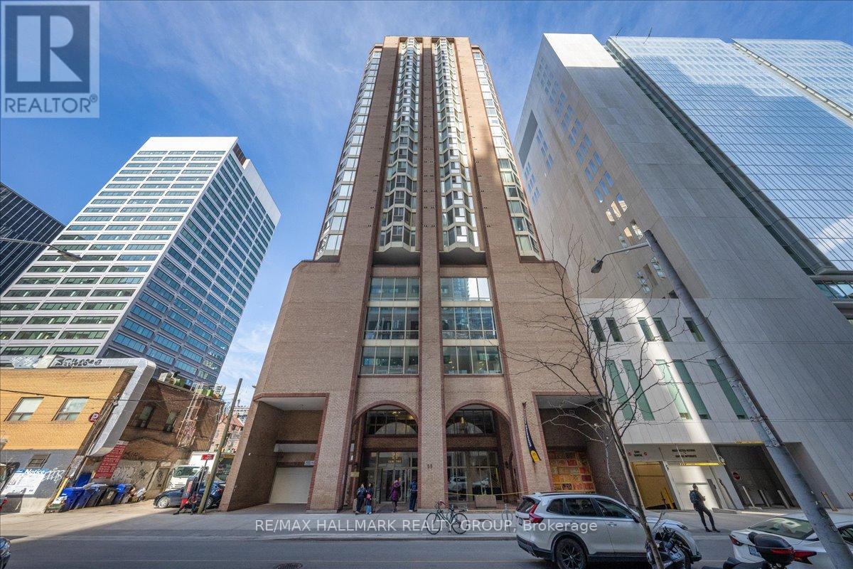 1506 - 55 Centre Avenue, Toronto, Ontario  M5G 2H5 - Photo 1 - C13228842