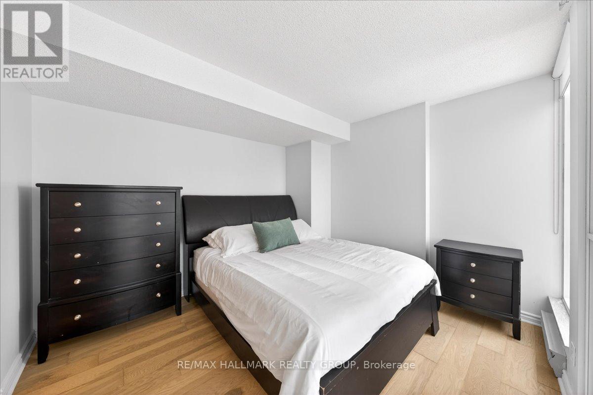 1506 - 55 Centre Avenue, Toronto, Ontario  M5G 2H5 - Photo 21 - C13228842