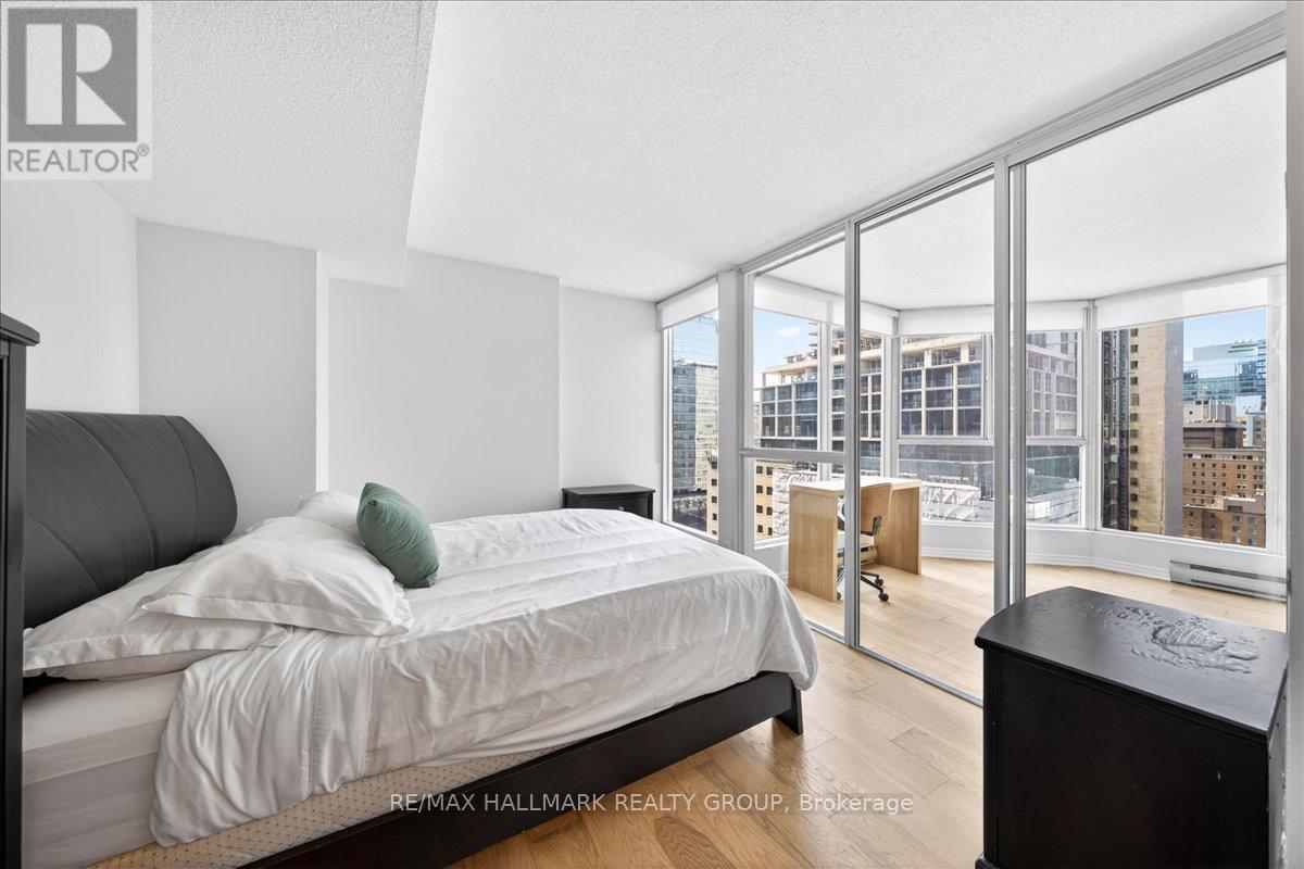 1506 - 55 Centre Avenue, Toronto, Ontario  M5G 2H5 - Photo 24 - C13228842