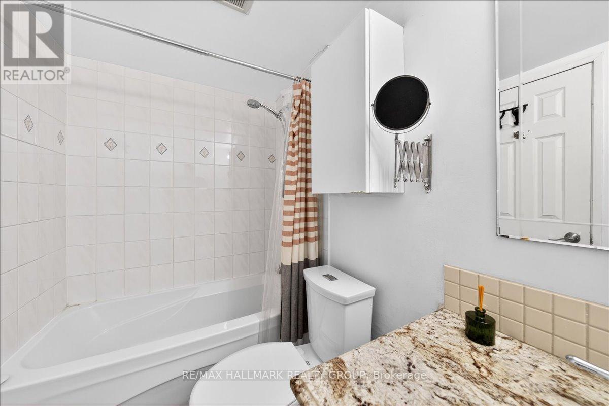 1506 - 55 Centre Avenue, Toronto, Ontario  M5G 2H5 - Photo 27 - C13228842