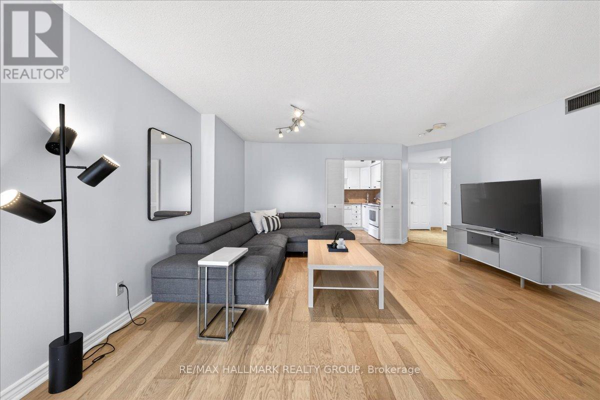 1506 - 55 Centre Avenue, Toronto, Ontario  M5G 2H5 - Photo 7 - C13228842