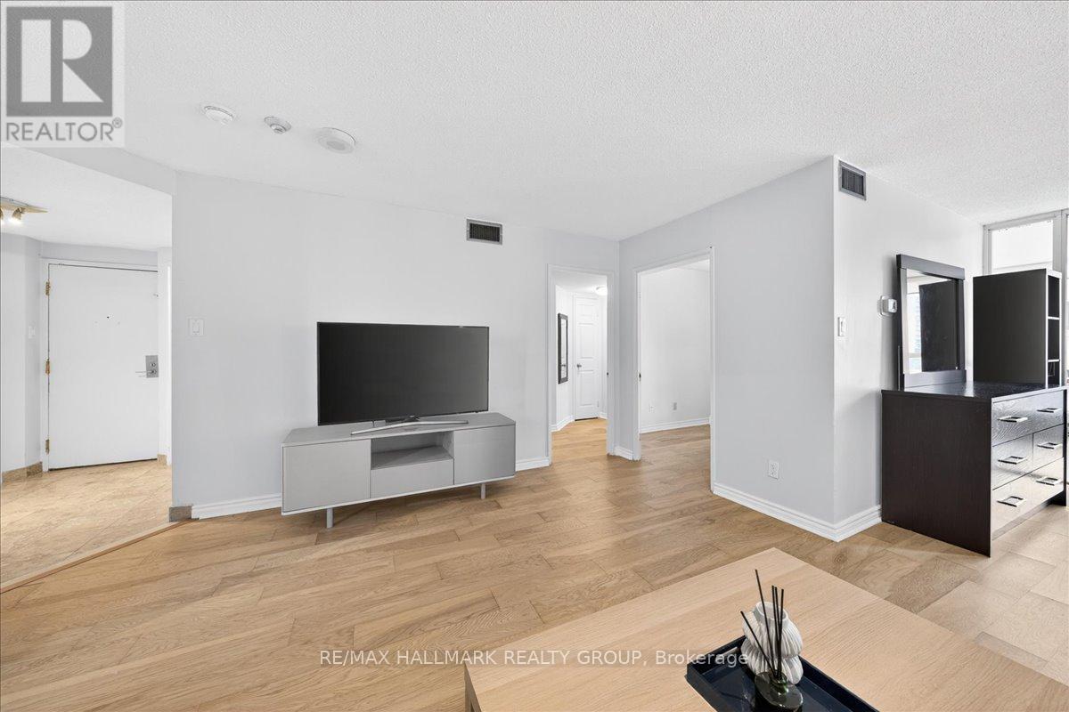 1506 - 55 Centre Avenue, Toronto, Ontario  M5G 2H5 - Photo 8 - C13228842