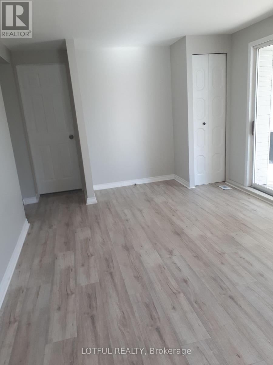 7592 Flewellyn Road, Ottawa, Ontario  K2S 1B6 - Photo 3 - X13228760