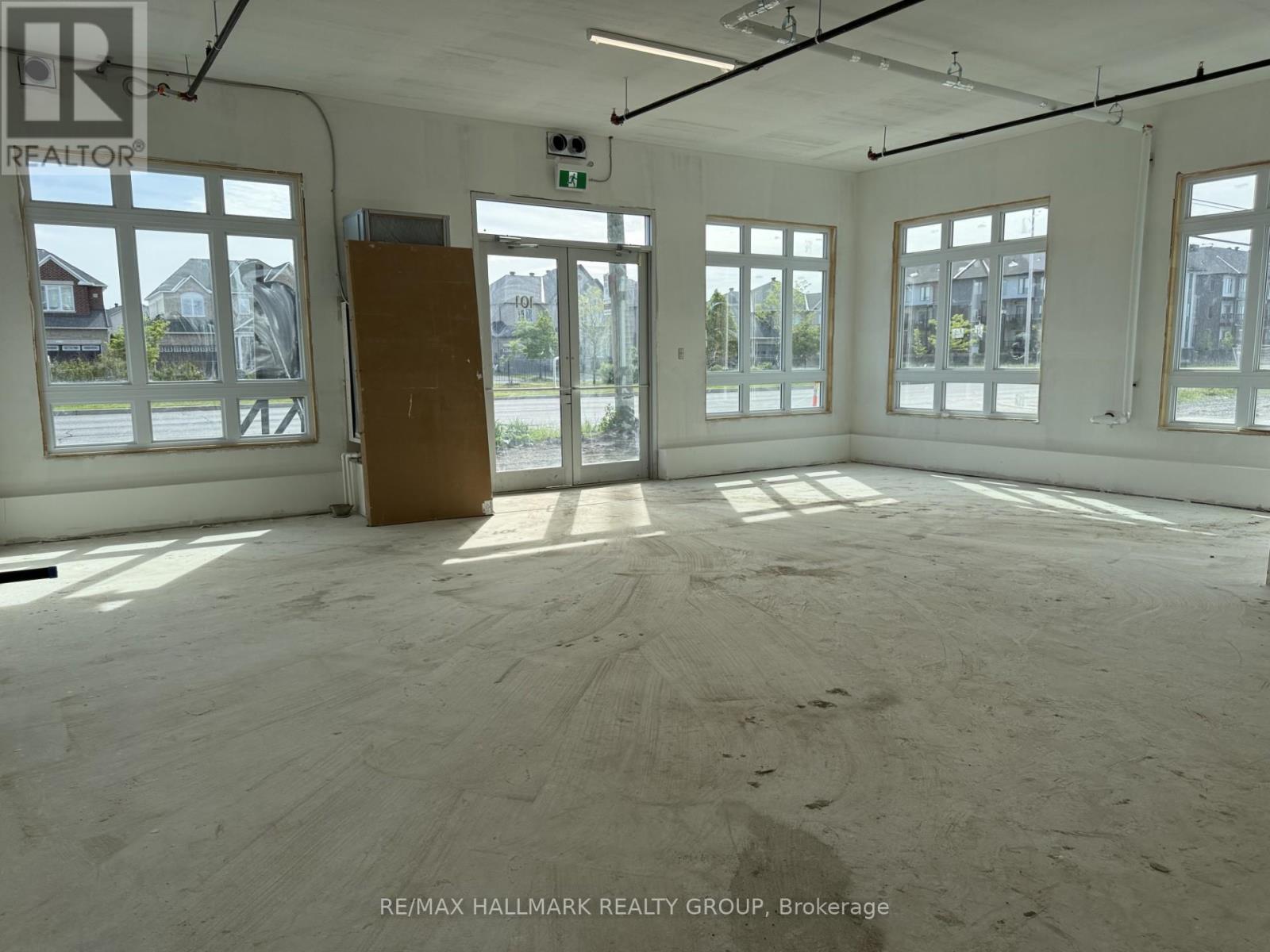 101 - 2370 Tenth Line Road, Ottawa, Ontario  K4A 0M7 - Photo 1 - X13228810