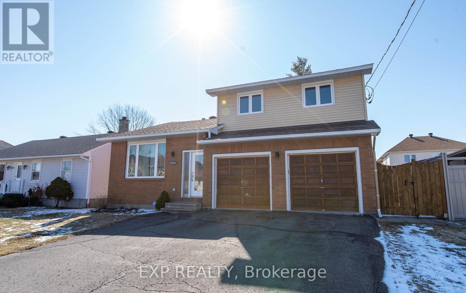 1534 Rosebella Avenue, Ottawa, Ontario  K1T 1E8 - Photo 2 - X13228876