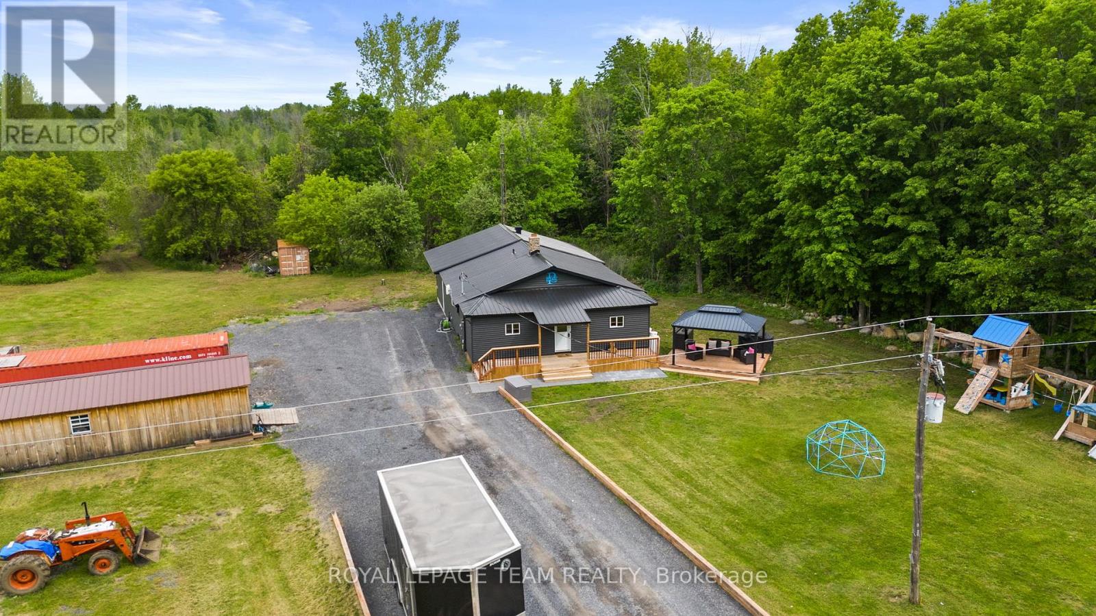 16509 Cedarvale Road, North Stormont, Ontario  K0C 1Y0 - Photo 3 - X13228972